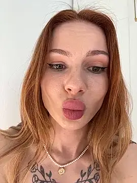Ms_Luna_ webcam