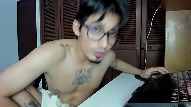 SrIncognito666 webcam