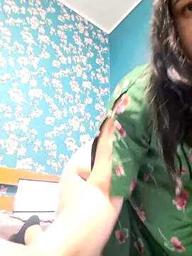 Rozaaaaforyoubigboob webcam
