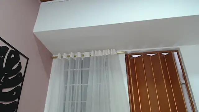 amara_rousse1 webcam