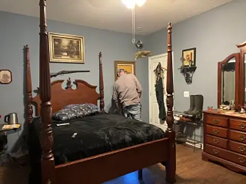 BootsAndCountry live sex cam