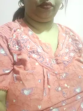 ravina_patil1 (F milf) - Kissing your lips