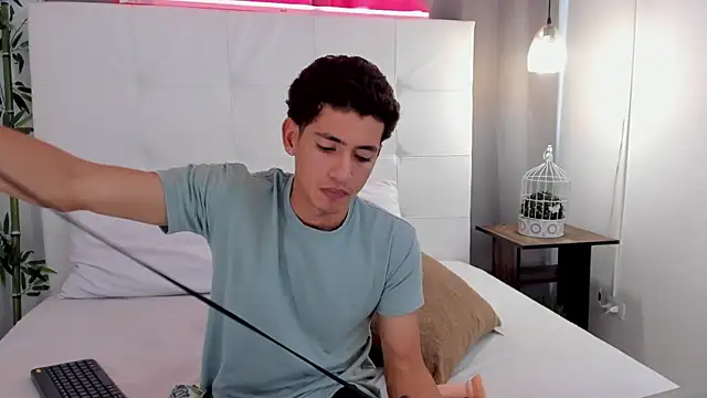 Alejo-and-Thiago webcam