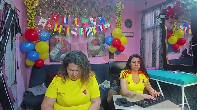 lesbiancuple webcam