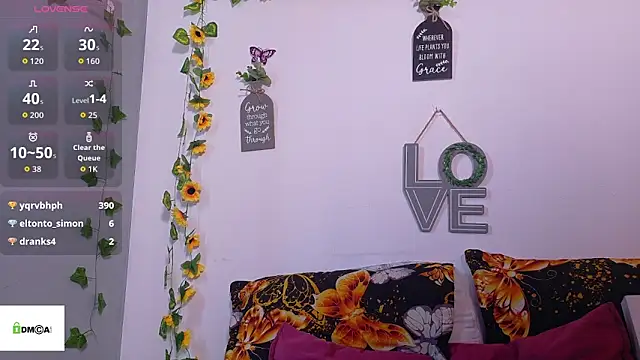 emiily_curly webcam