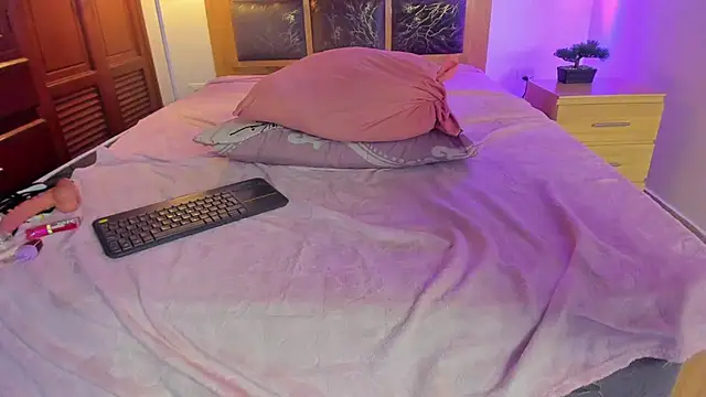 Zoe_sky1 webcam