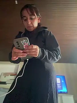 Watch Im_Luuu live on EroticFlix - High definition streams