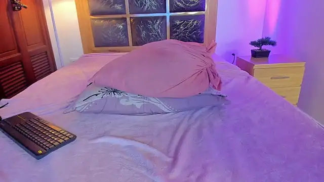 Zoe_sky1 webcam
