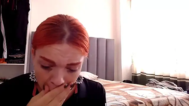 saara_johnson496 webcam
