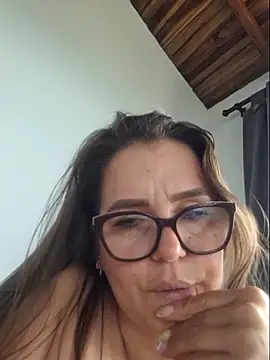 MariaPau_83 webcam