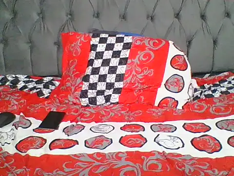 Watch hornyqueen93 live on EroticFlix - High definition streams