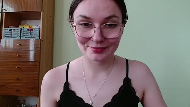 LooveELLYx webcam