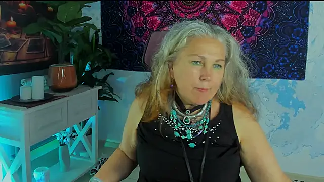 Watch LilaMaharani live on EroticFlix - High definition streams