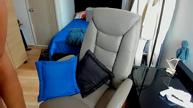 AliottTwink webcam