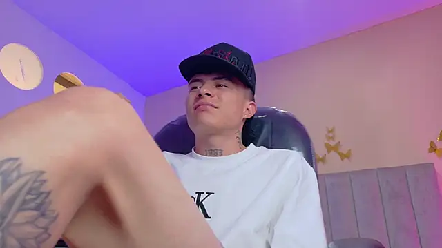 Nascary_Fox webcam