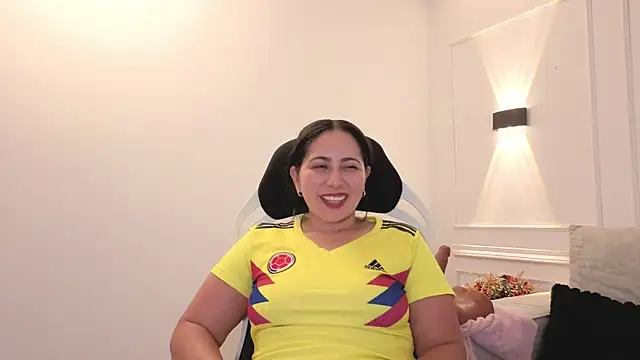 Watch valeriavg live on EroticFlix - High definition streams