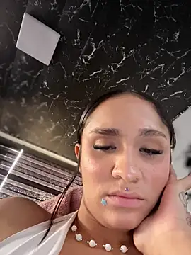 Isabella-Teen webcam
