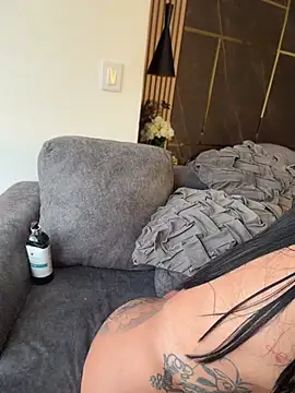 emily-Hornyy webcam