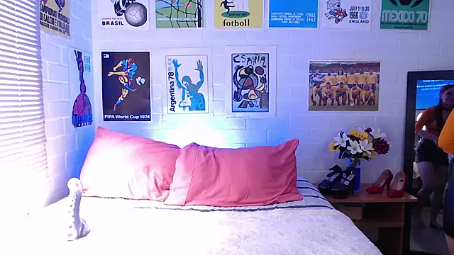 Amy66 webcam