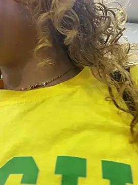 Chloe_Leaozinho webcam