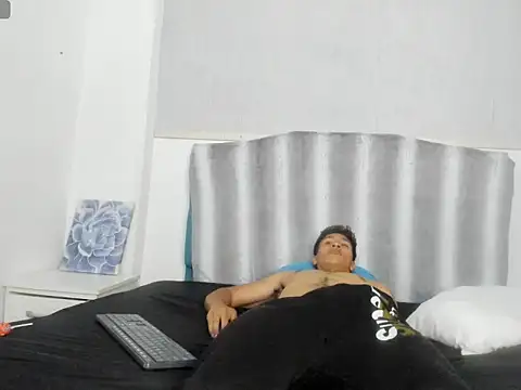 Zayn_Moretti webcam