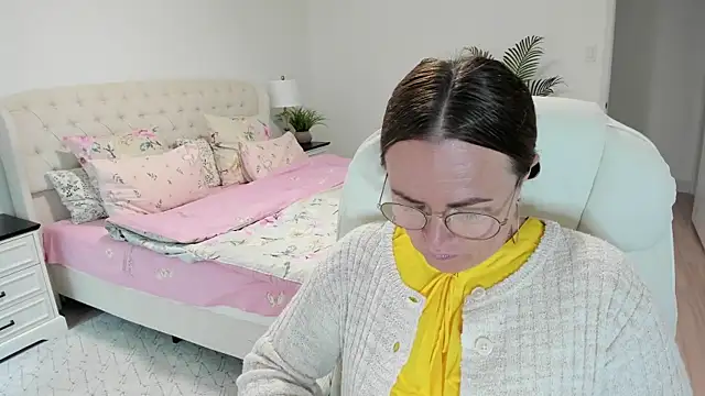 Vika73 webcam