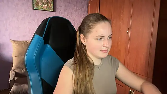 SilkSinner_ webcam