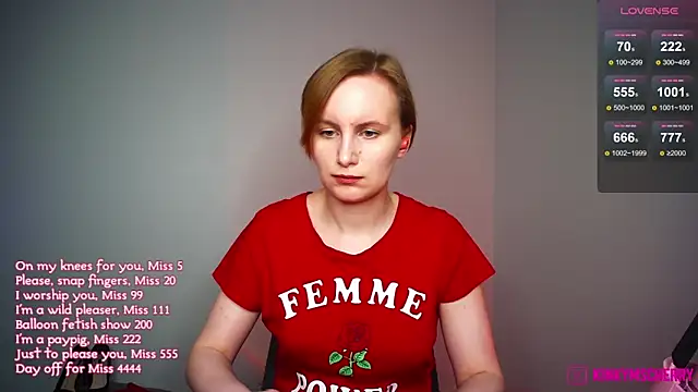 KinkyMissCherry webcam