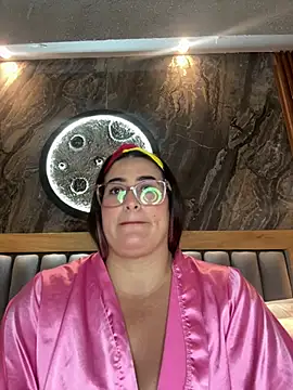 Watch BellaPeers_ live on EroticFlix - High definition streams