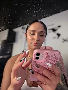 Isabella-Teen webcam