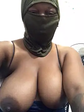 Watch HugeJuicyBoobs live on EroticFlix - High definition streams
