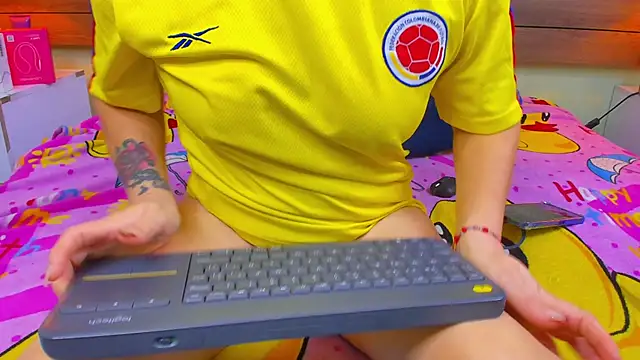 Hadde_multisquirt webcam