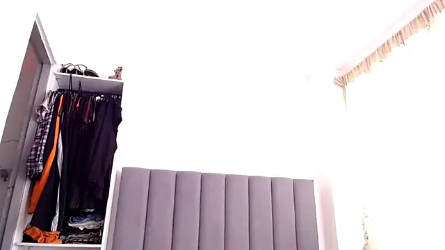 saara_johnson496 - Saara_johnson496's free webcam - UK Sex Cams