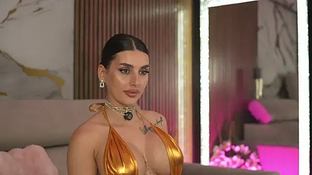 Watch AmyBlair live on EroticFlix - High definition streams