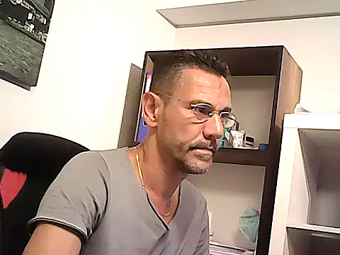 mastercharisma35 webcam