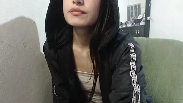 skinny_sweet2411 webcam