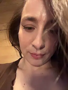 Holly_Play webcam