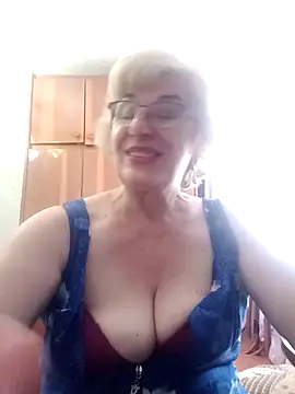 52MiaLove02 webcam