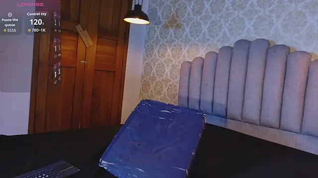 Angeel_white25 webcam