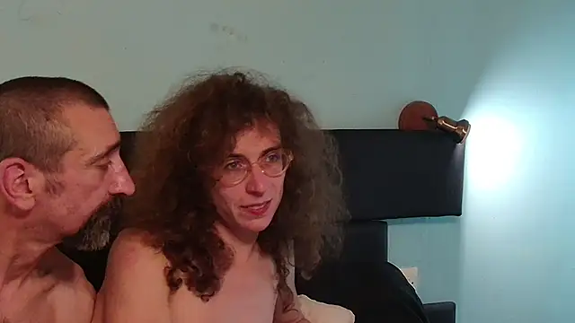 Bichalormlyn - Couple webcam sex chat