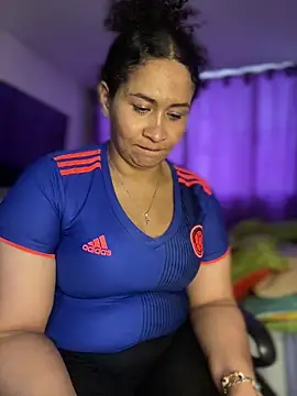 carola-ross (F milf) - Flash Tits🍒