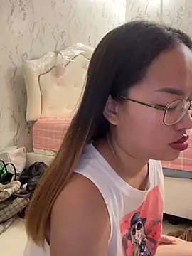 Ponthip live sex cam