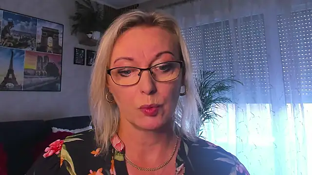 vanessa_chat live cam on StripChat