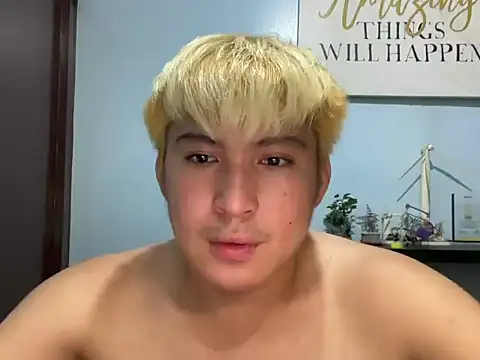 Kingdirtyfog live cam on StripChat