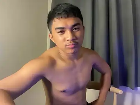 pinoyAdrianneXXX webcam