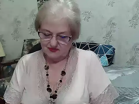 Watch Renata62011 live on EroticFlix - High definition streams