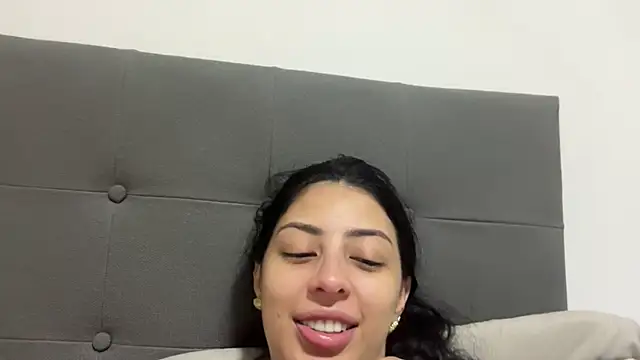 AbrilSantosxo webcam