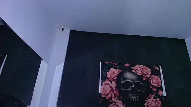 Watch EvaaFoxxy1 live on EroticFlix - High definition streams