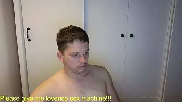 bigl0ve - BigL0ve's free webcam - UK Sex Cams