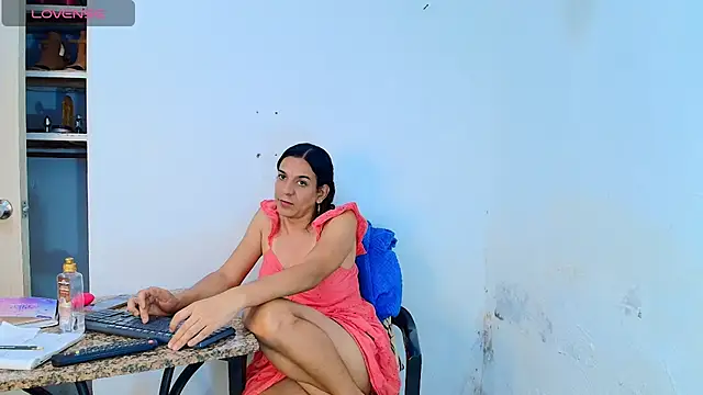 Oh_Tique webcam